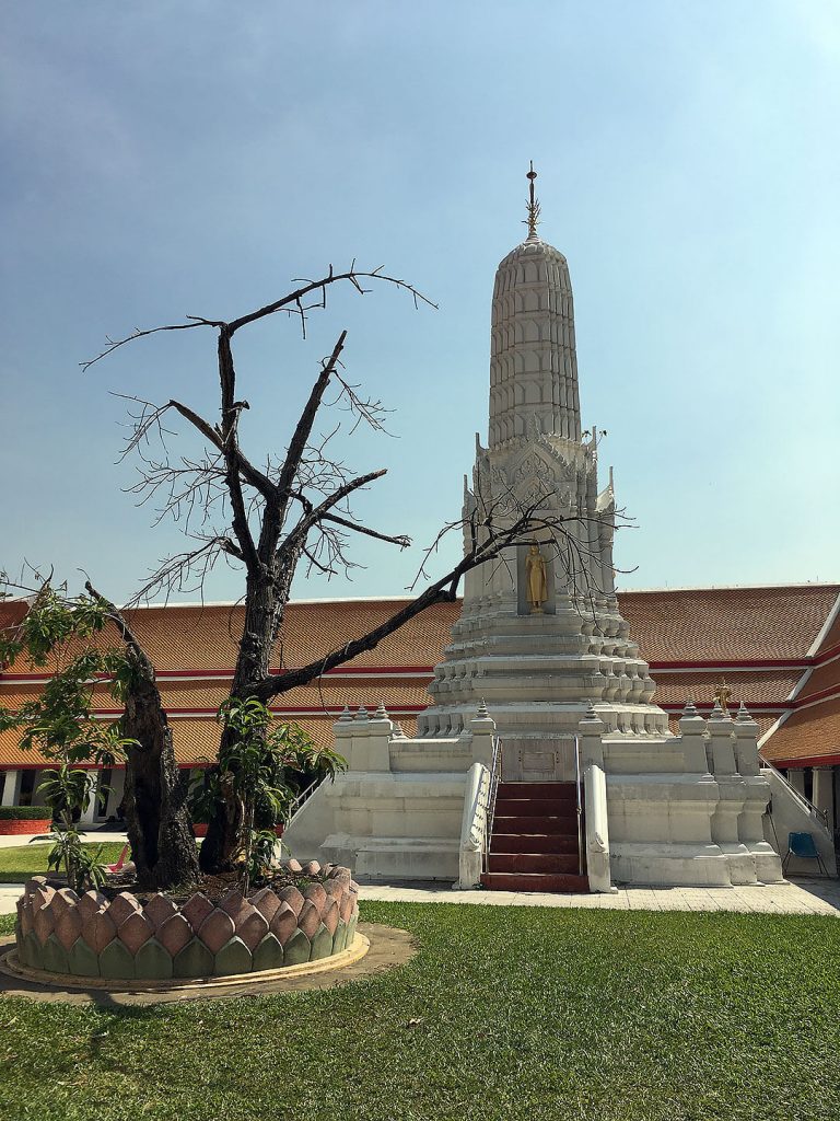 Pagode auf dem Gelände des Goldenen Buddha in Bangkok