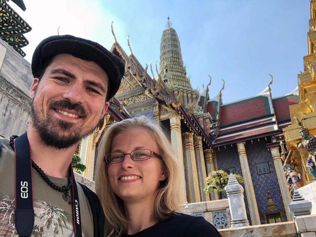 Taschi und Berti beim Temple of the Emerald Buddha